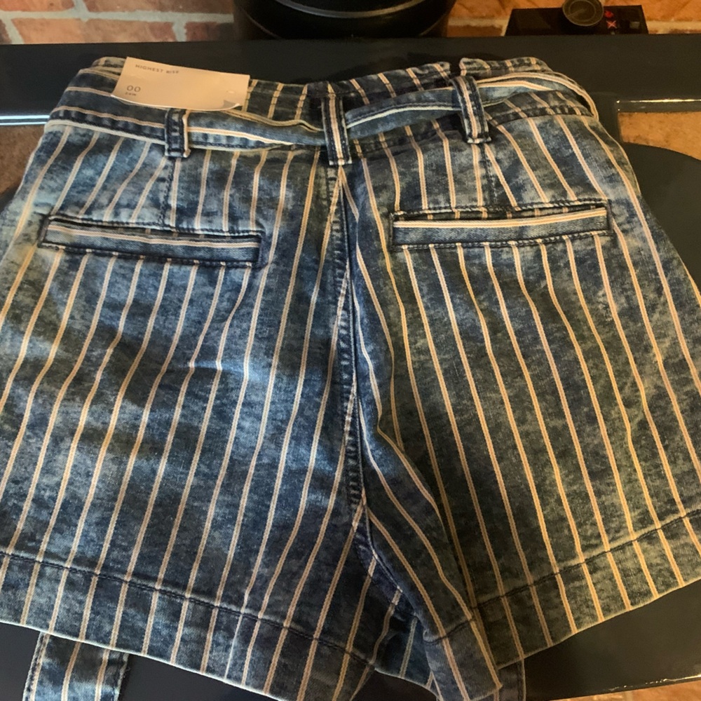 Striped Blue Denim Women Shorts American Eagle 00 24w New With Tags - Picture 2 of 7